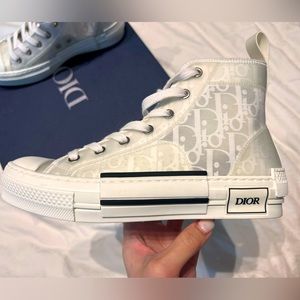 b23 hightop sneaker